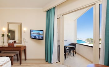 alexander the great beach hotel