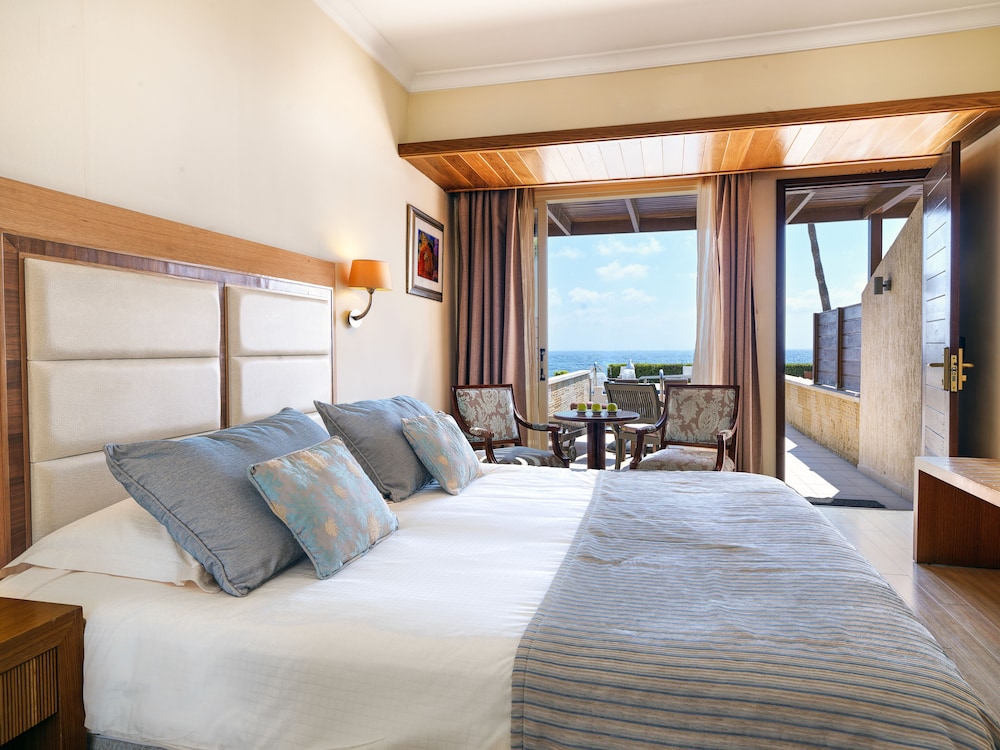 alexander the great beach hotel