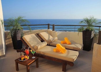 alexander the great beach hotel