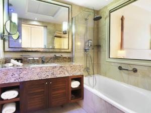 alexander the great beach hotel