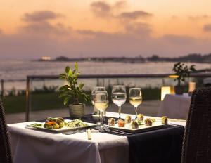 alexander the great beach hotel