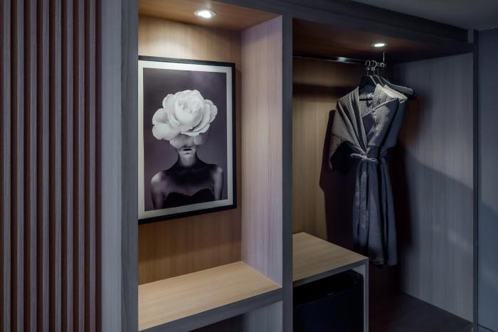 king park avenue adults only