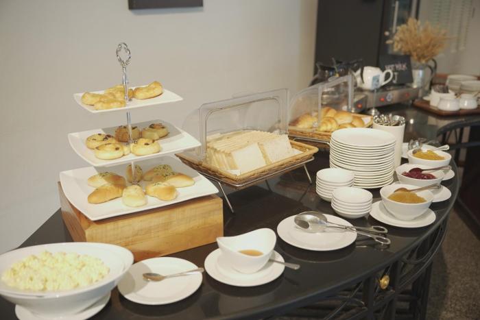 king park avenue adults only