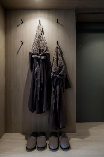 king park avenue adults only