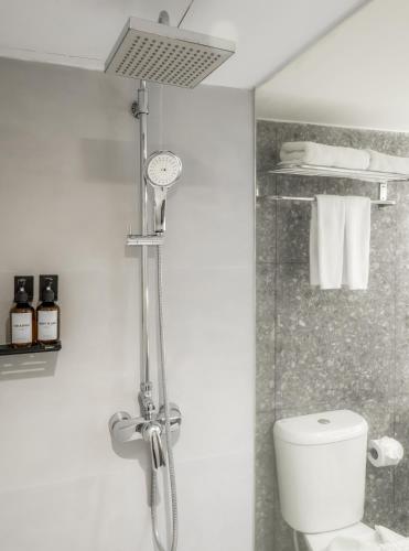 king park avenue adults only