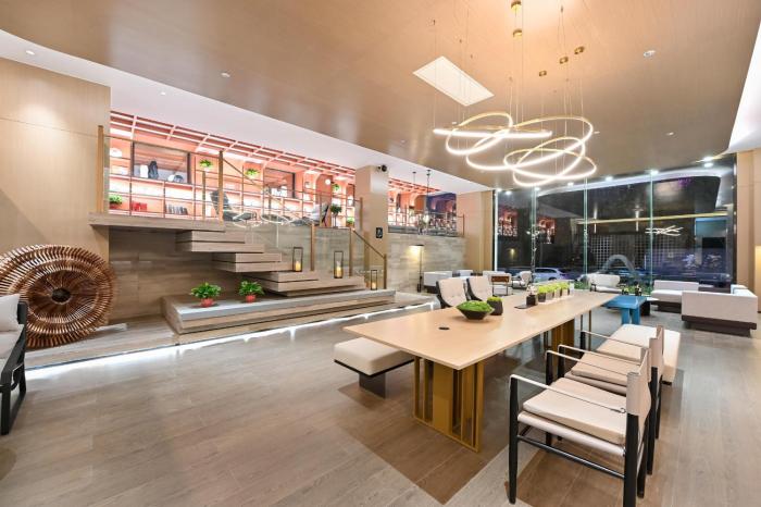 atour hotel central park luliang