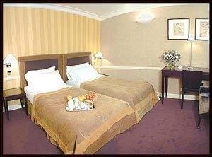 hotel victoires opera