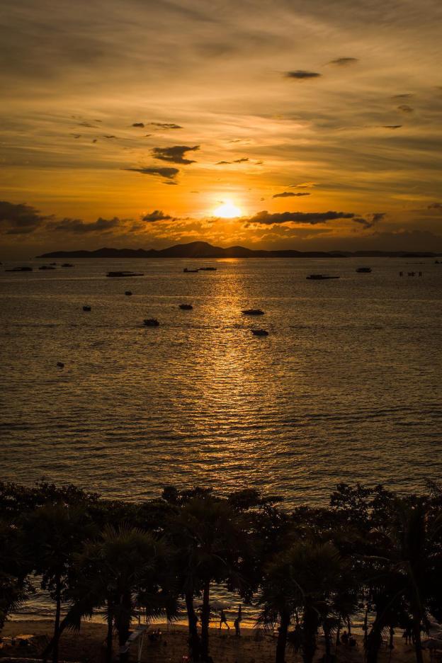 sandalay resort pattaya