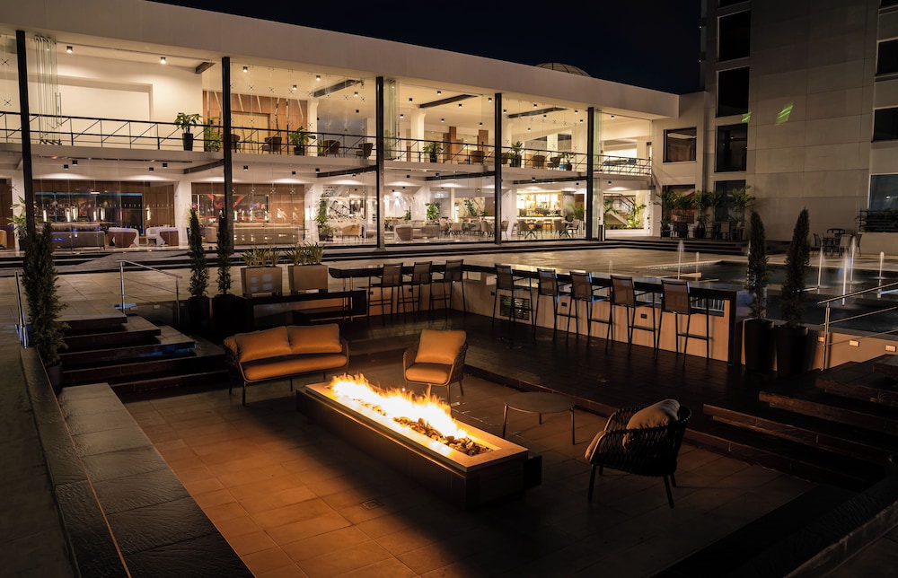 eurobuilding tama san cristobal