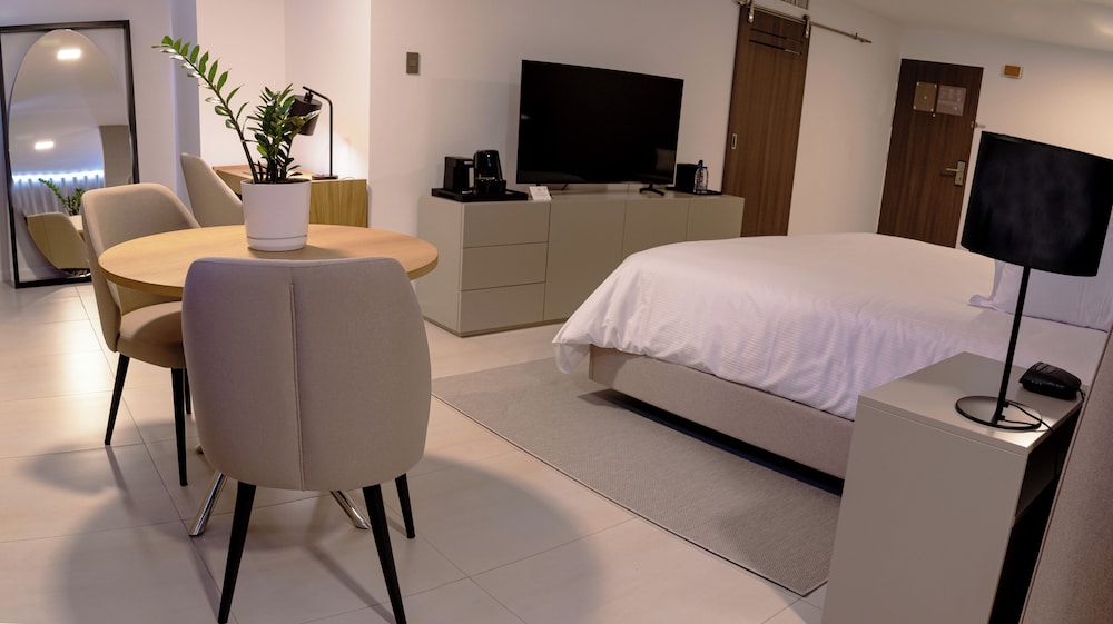 eurobuilding tama san cristobal