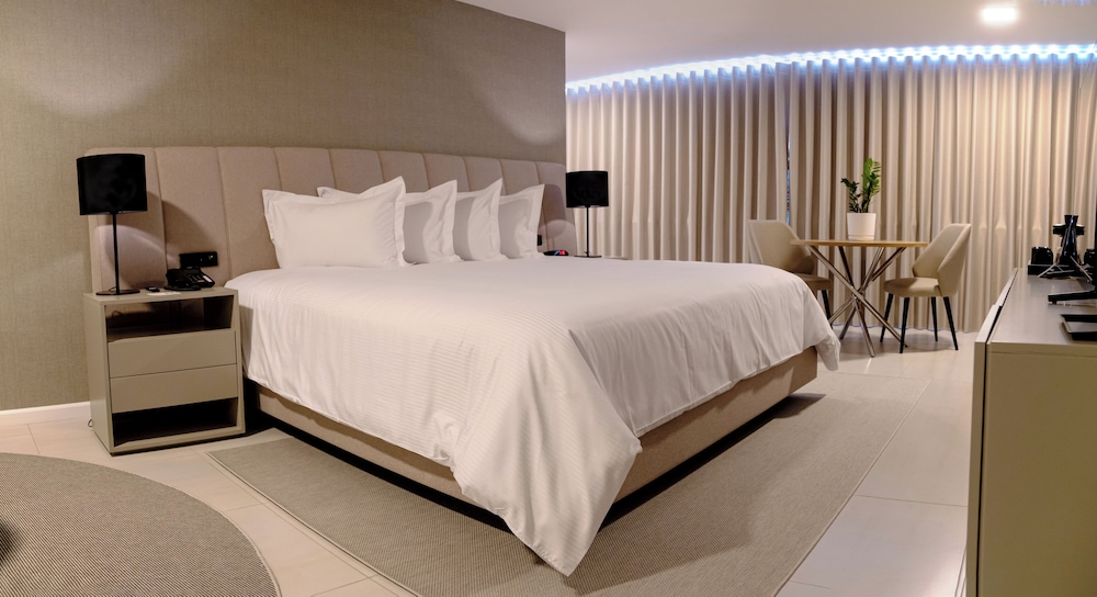 eurobuilding tama san cristobal