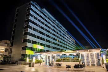 eurobuilding tama san cristobal