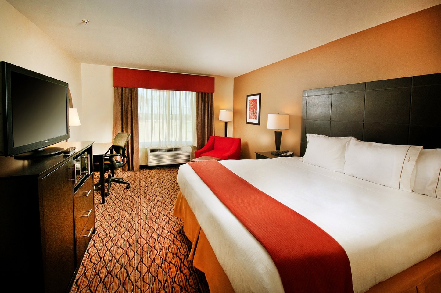 holiday inn express hotel and suites pearsall by ihg