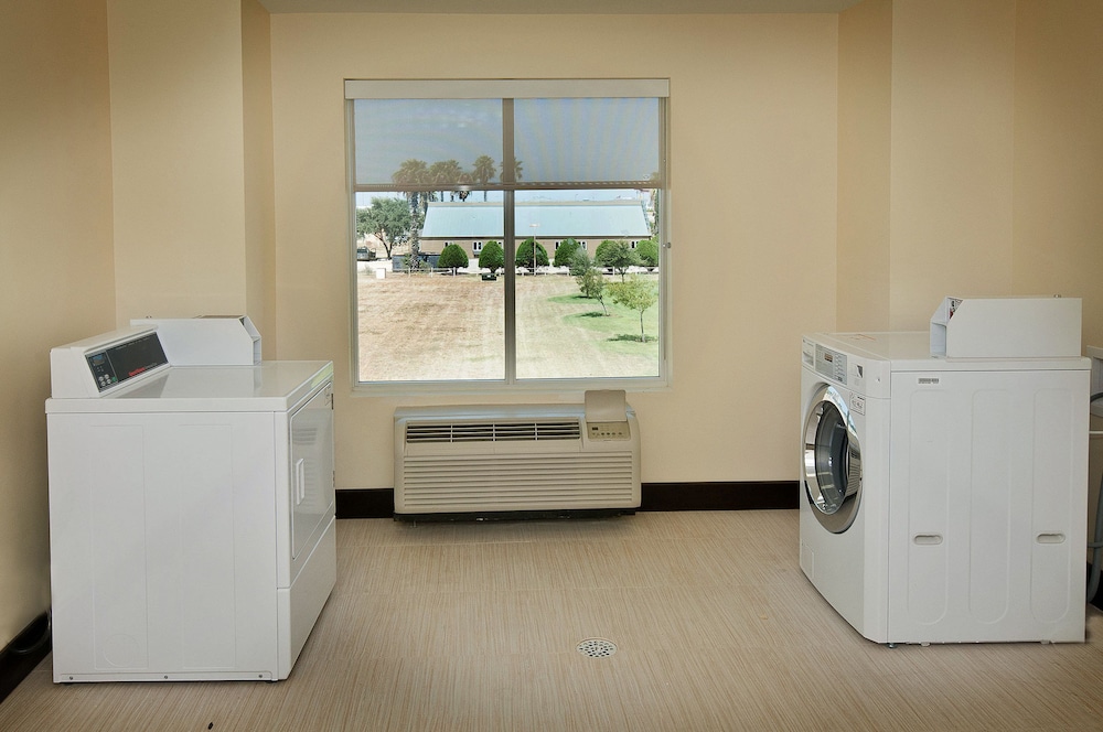 holiday inn express hotel and suites pearsall by ihg