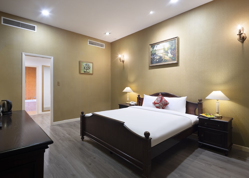 hidden mansions saigon resort