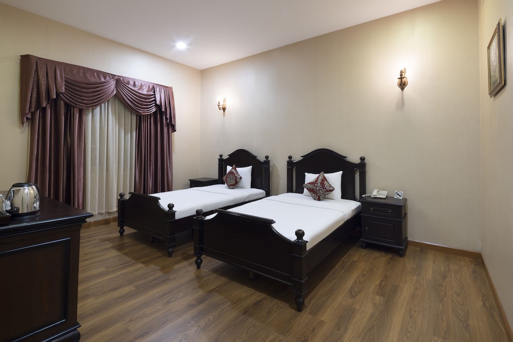 hidden mansions saigon resort