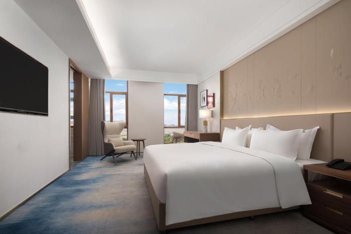 doubletree by hilton altay fuyun
