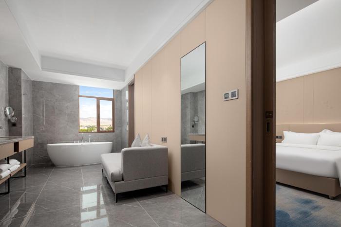 doubletree by hilton altay fuyun