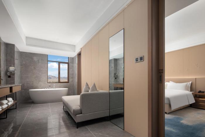 doubletree by hilton altay fuyun