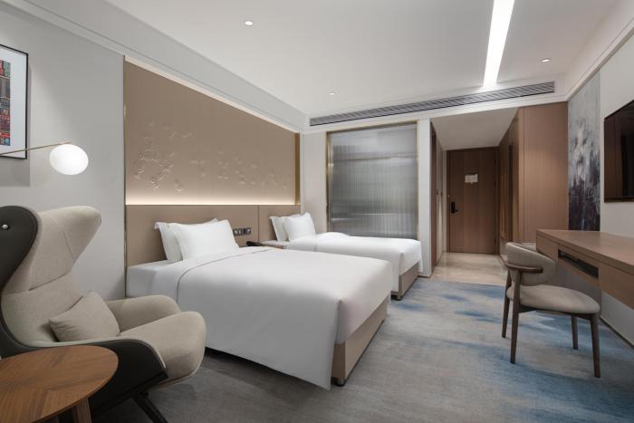 doubletree by hilton altay fuyun