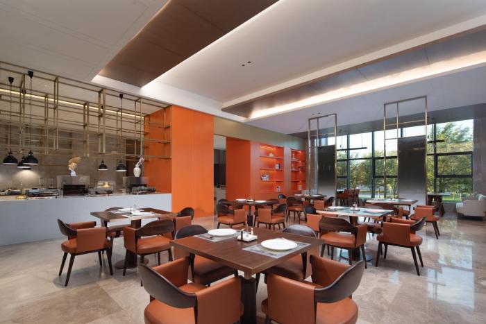 doubletree by hilton altay fuyun
