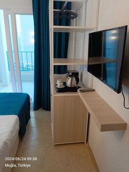 mia hill suites