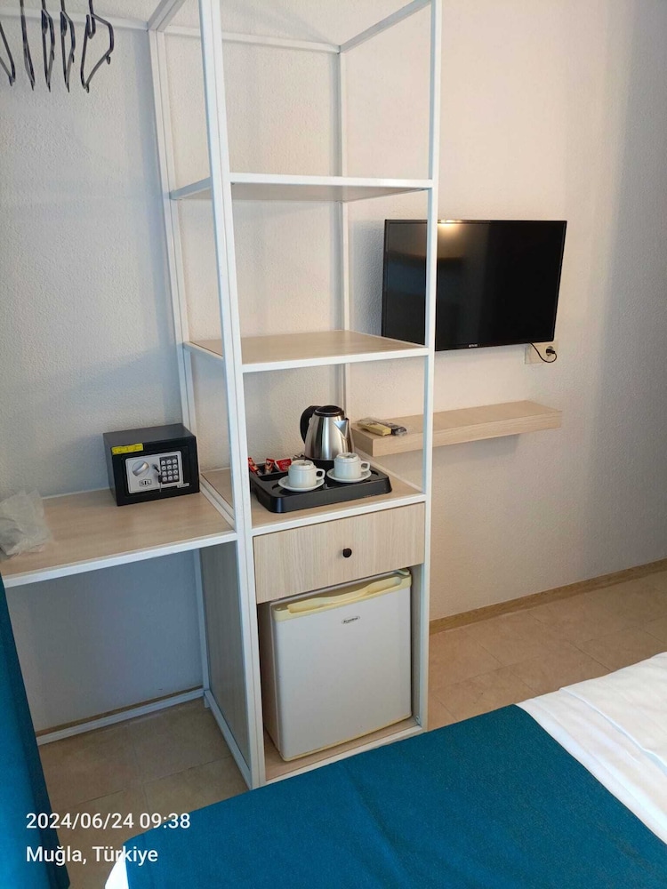 mia hill suites