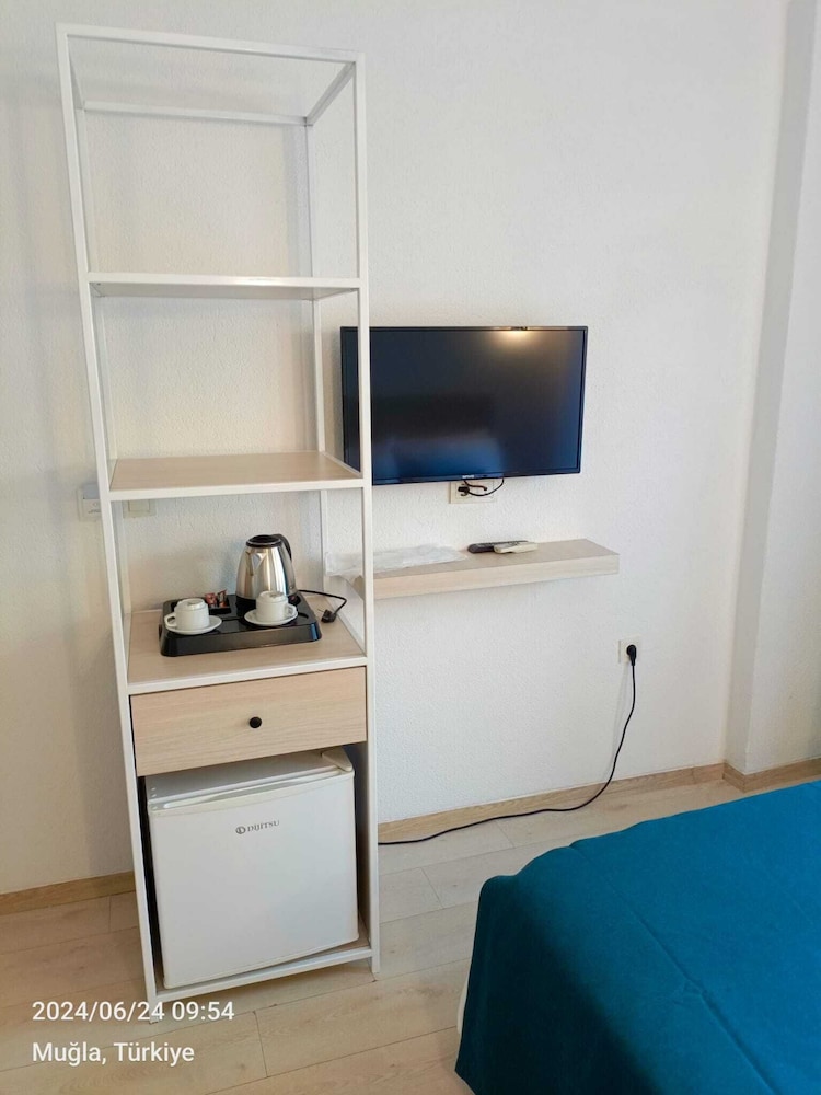 mia hill suites