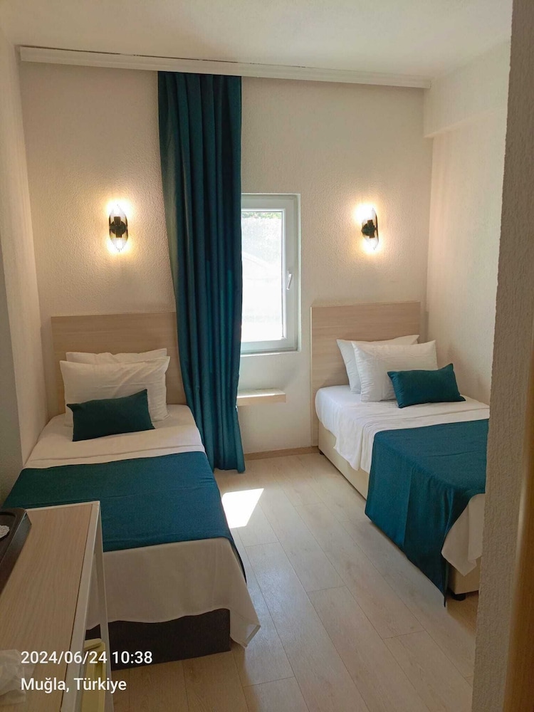 mia hill suites