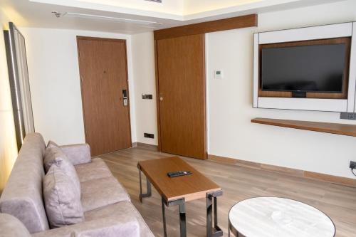 ramada by wyndham coxs bazar kolatoli beach