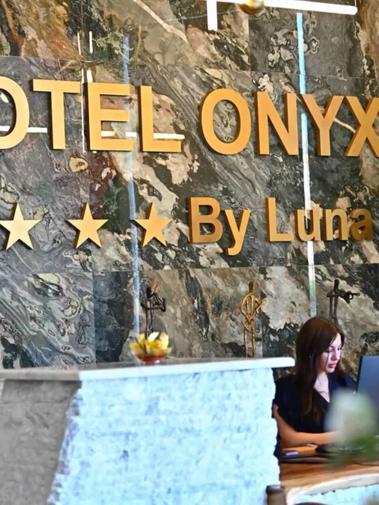 onyx by luna hotel