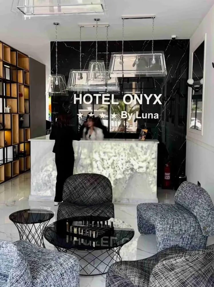 onyx by luna hotel