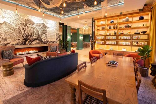 canopy by hilton cape town longkloof