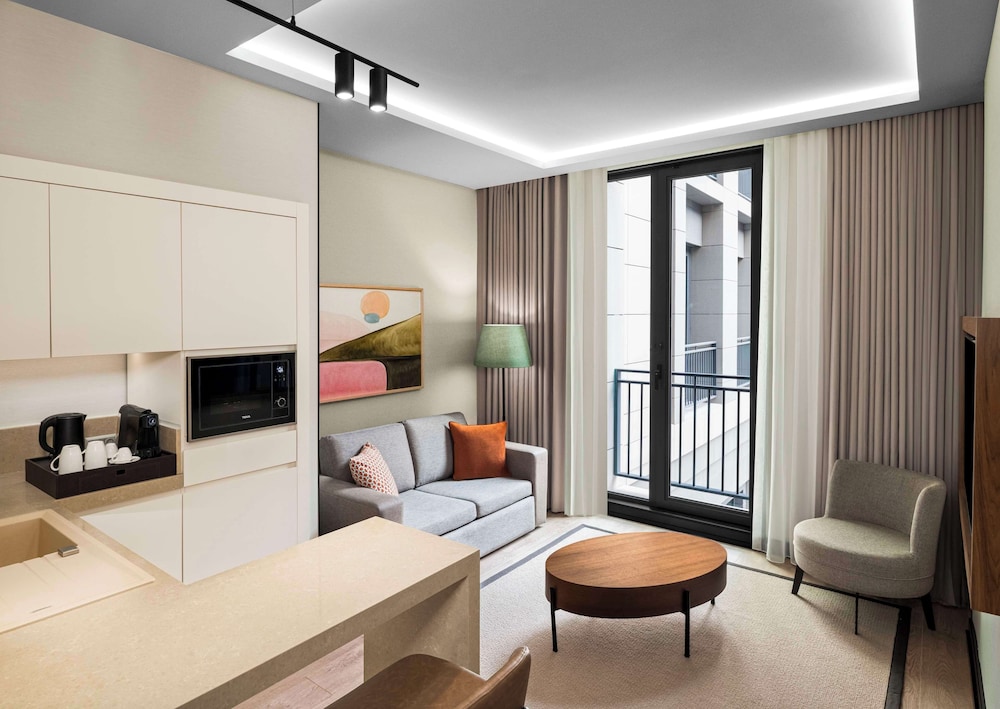 altunizade suites istanbul curio collection by hilton