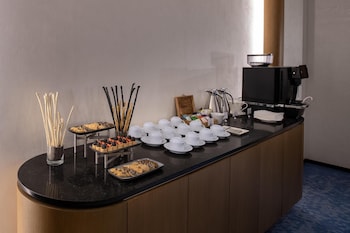 altunizade suites istanbul curio collection by hilton