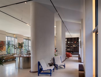 altunizade suites istanbul curio collection by hilton