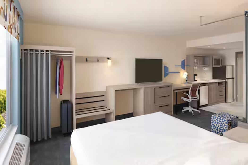 home2 suites by hilton altoona des moines