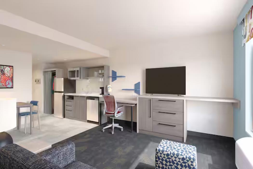 home2 suites by hilton altoona des moines