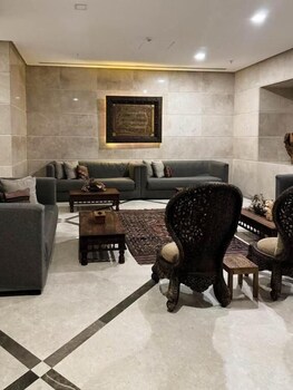 hussein beyari hotel