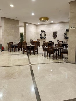 hussein beyari hotel