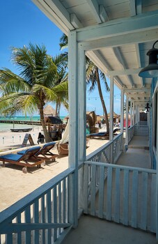 el faro by ool hotels