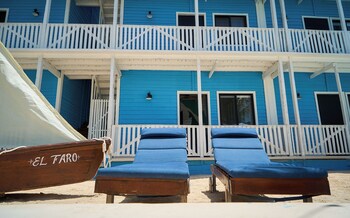 el faro by ool hotels