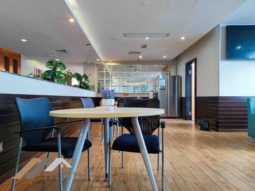the loft hostel by evernent