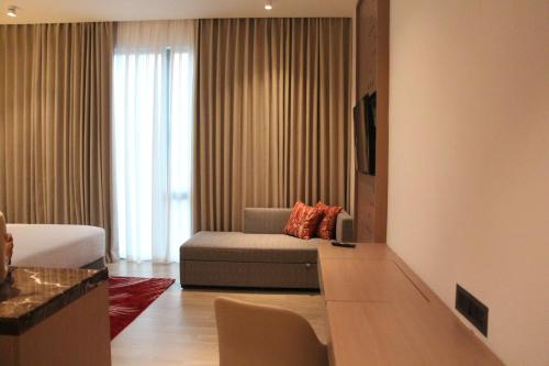 kandy myst by cinnamon