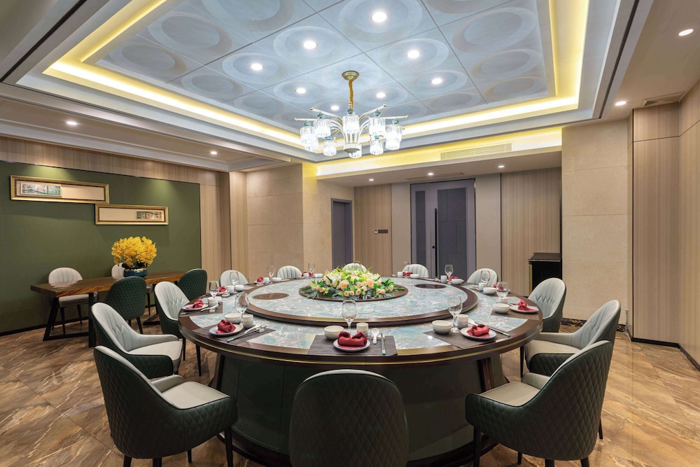 la quinta by wyndham qionghai yinhai