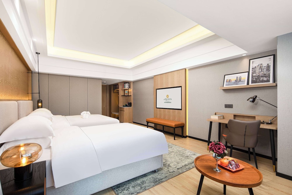 la quinta by wyndham qionghai yinhai