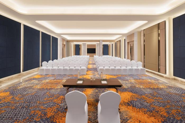 hilton garden inn surat city centre