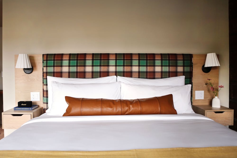 kingston carriage house