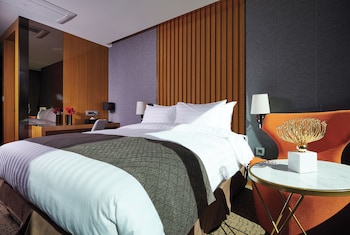 jeongseon js grand palace hotel