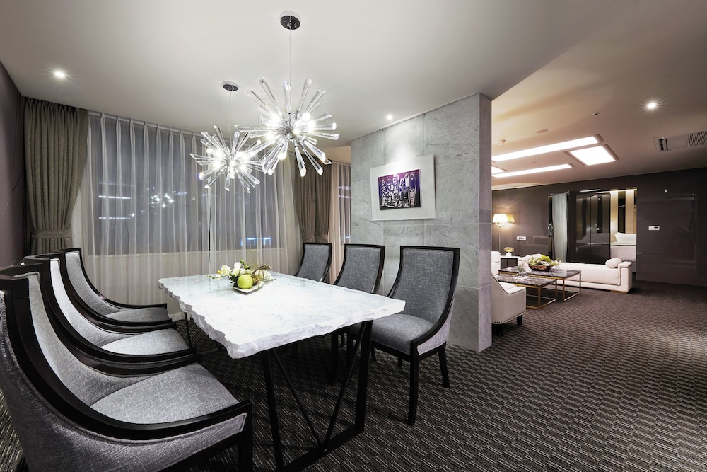 jeongseon js grand palace hotel